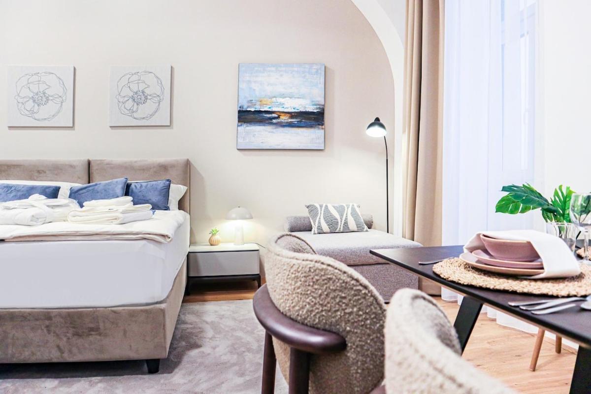 Deluxe Apartamento *